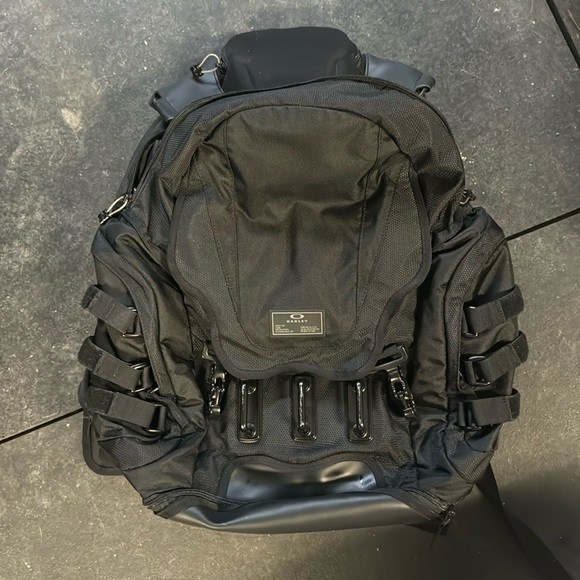 Oakley kitchen sink backpack